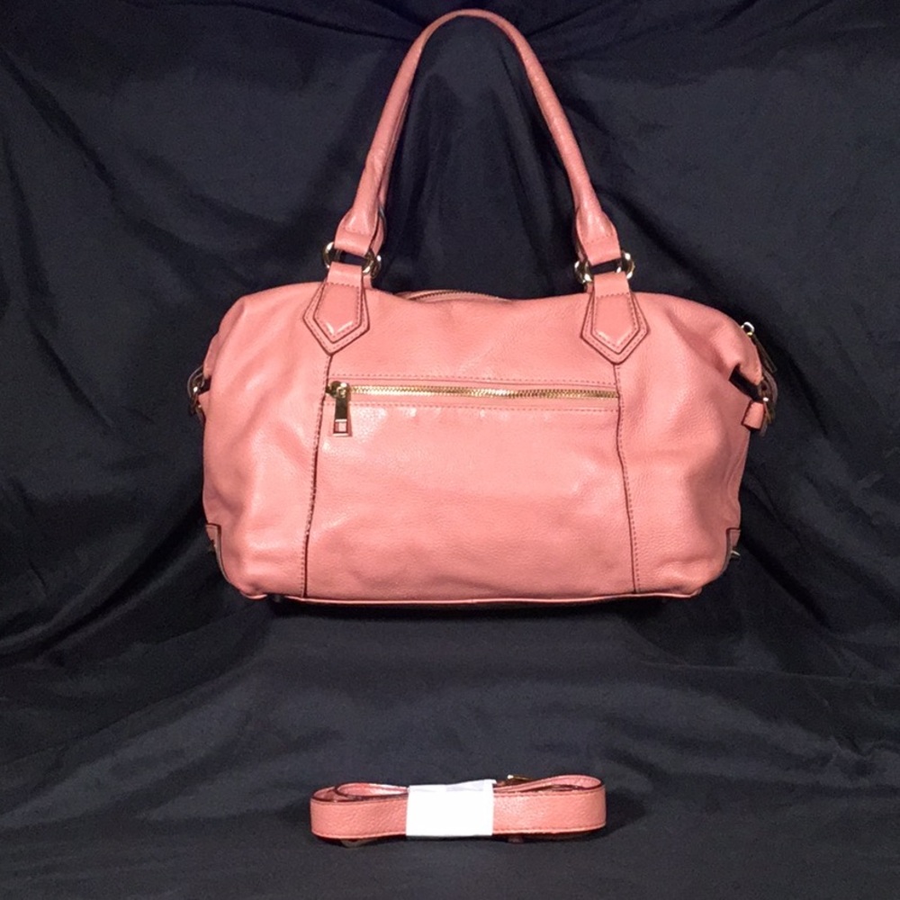 Ora Delphne - image 1